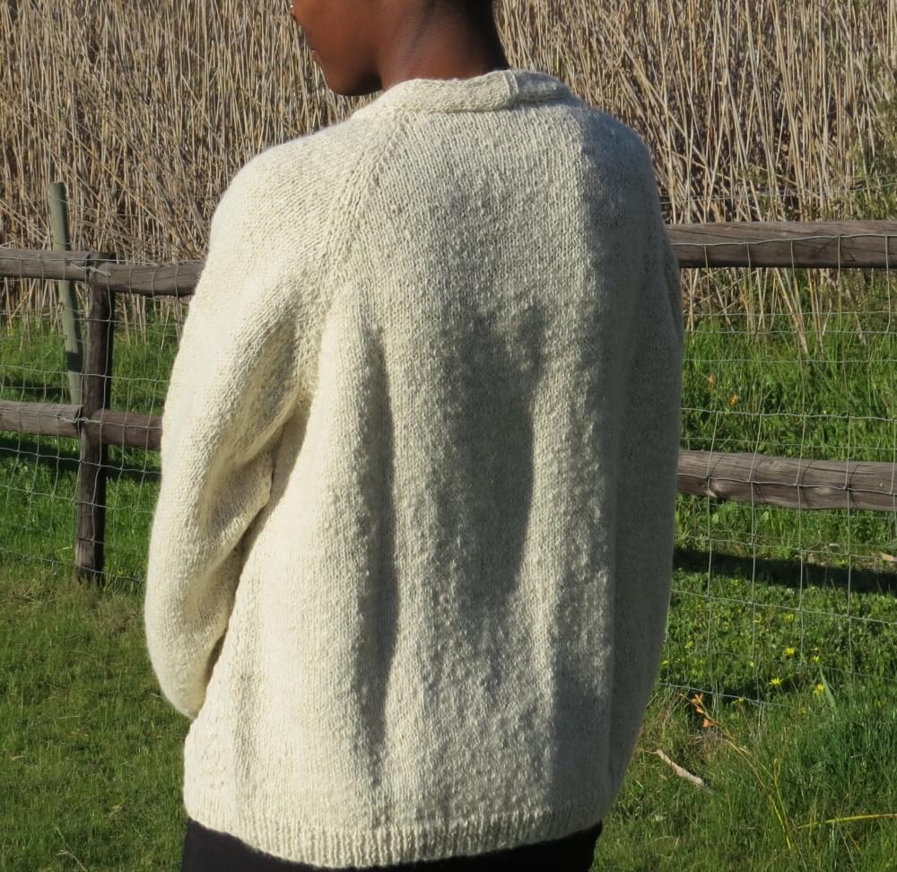 Winter white cardigan - Image 2