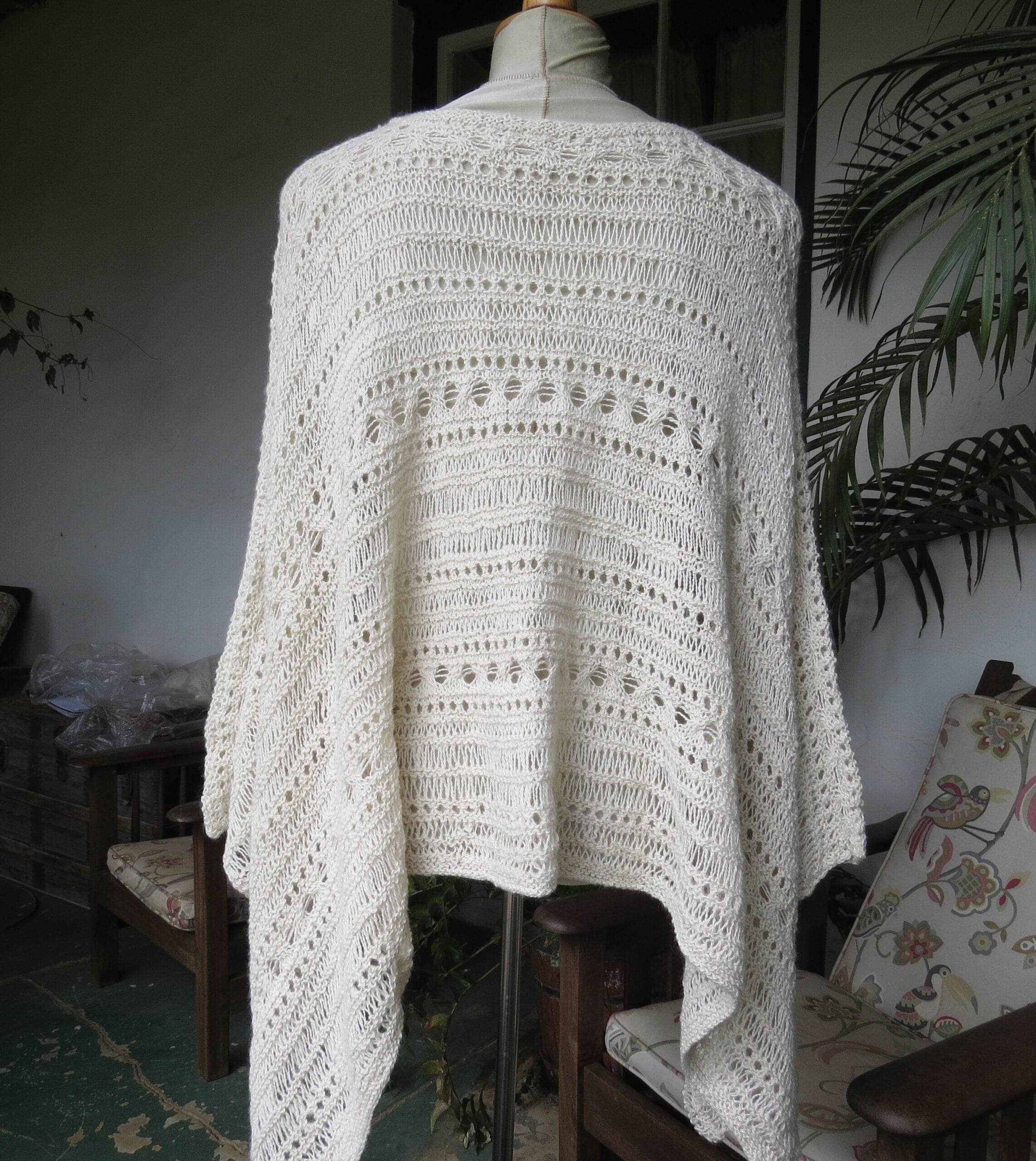 Lacy poncho - Image 2